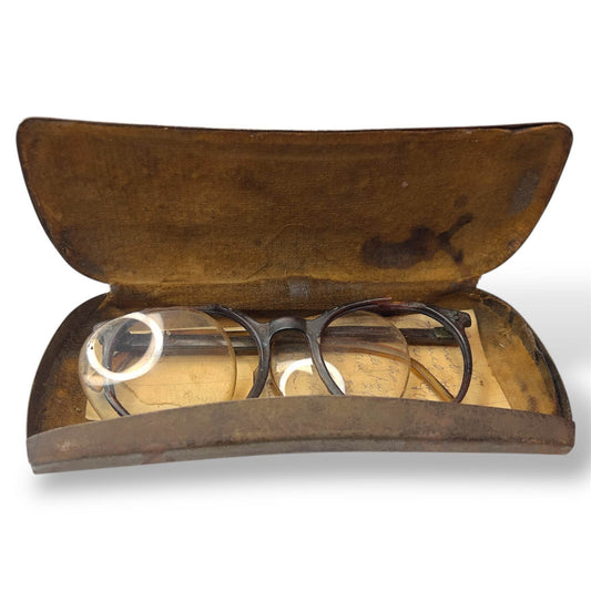 England Spectacles & Provenance Case – Liverpool, c.1940s–1950s - From The Andes