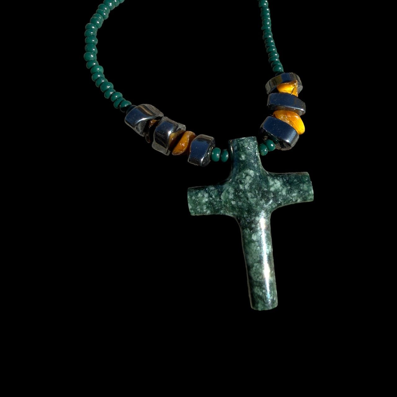 Guatemalan Serpentine Stone Pendant Necklace - From The Andes