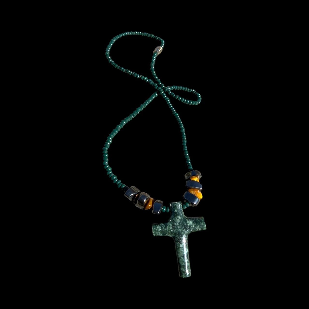 Guatemalan Serpentine Stone Pendant Necklace - From The Andes