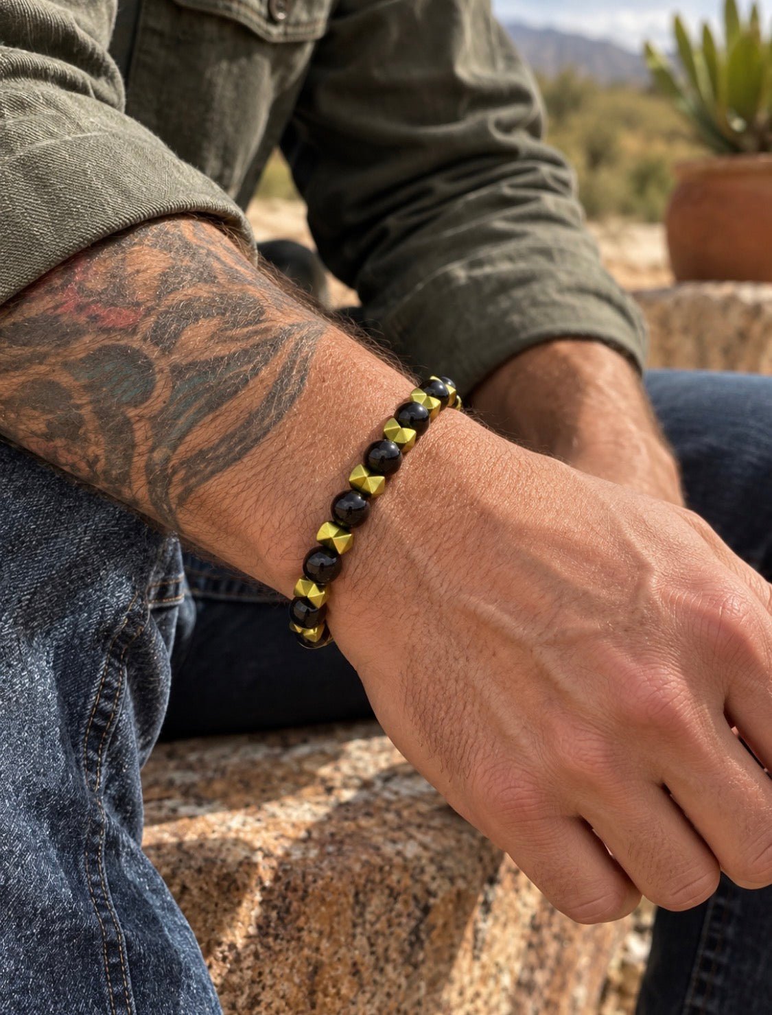 Noir Geometric Glass Bead Stretch Bracelet - From The Andes